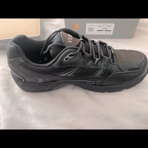 Mens Vionic walking shoes brand new black never worn .